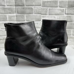 Via Spiga Black Leather Zip Side Square Toe Ankle Boots Women' s 7.5 Chunky Heel